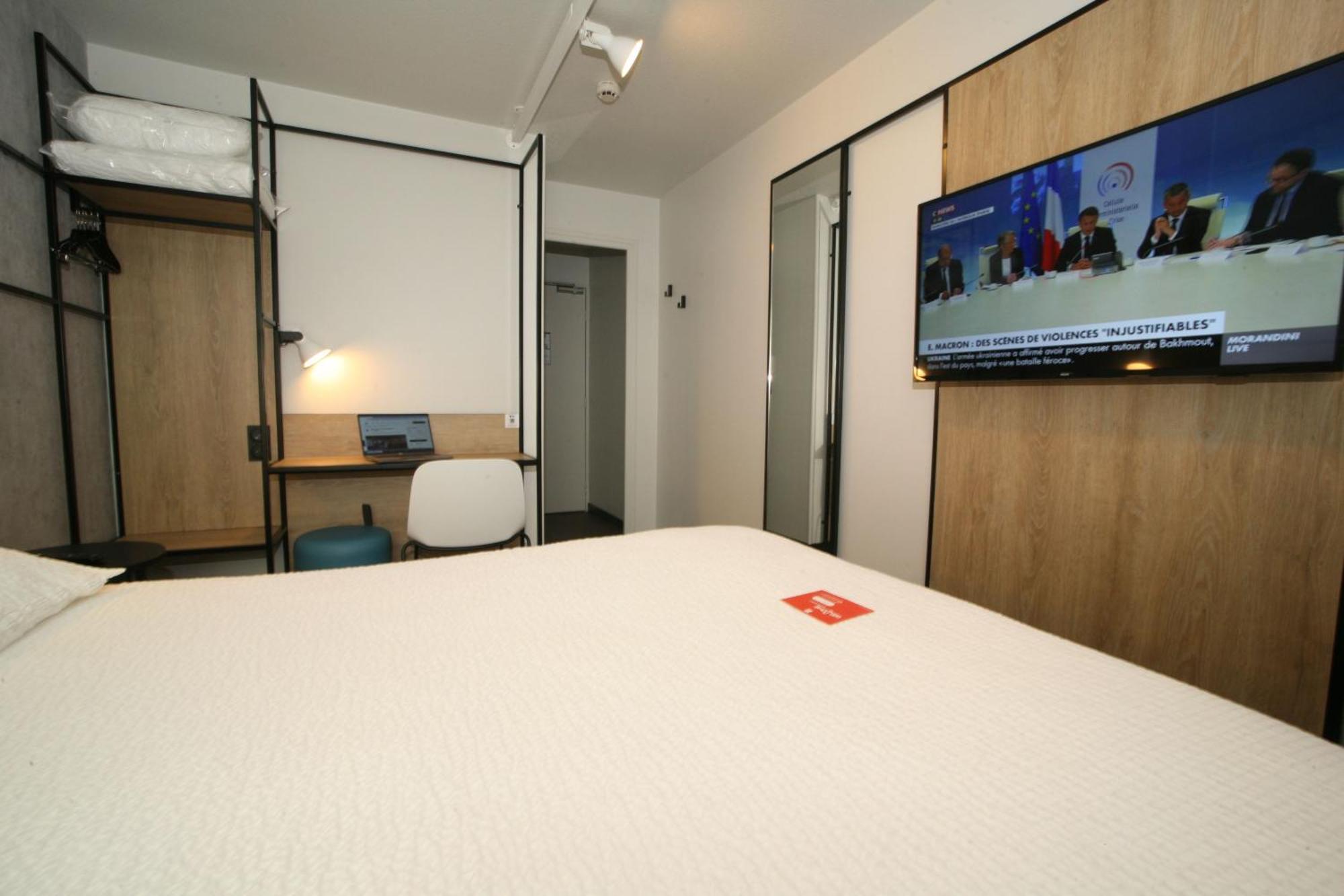 Ibis Saint-Lo Hotel Exterior foto